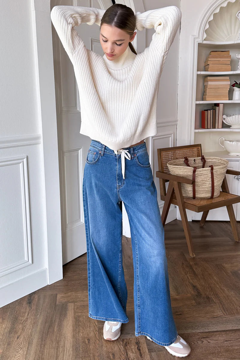 Super Wide Leg | Medium Light Wash