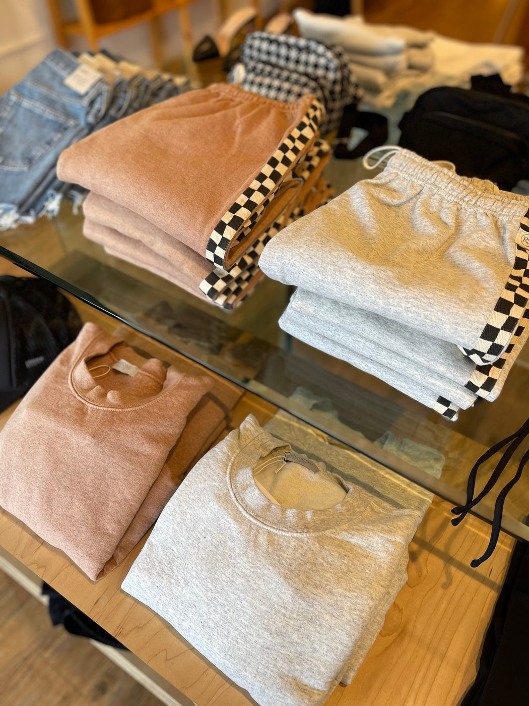 Studio Puff Shorty Sweatshirt | Saddle