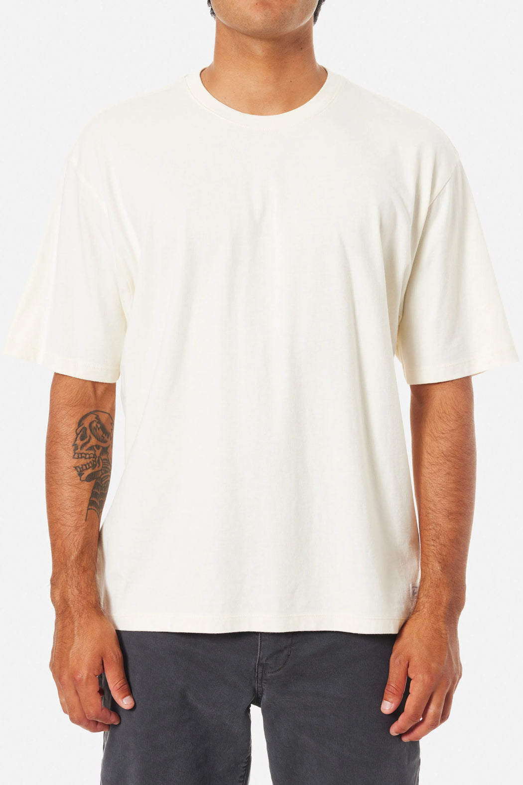 Box Fit Heritage Tee l Vintage White