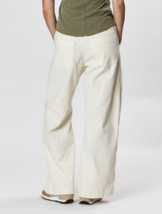 Gwen Boyfriend Pant | Creme