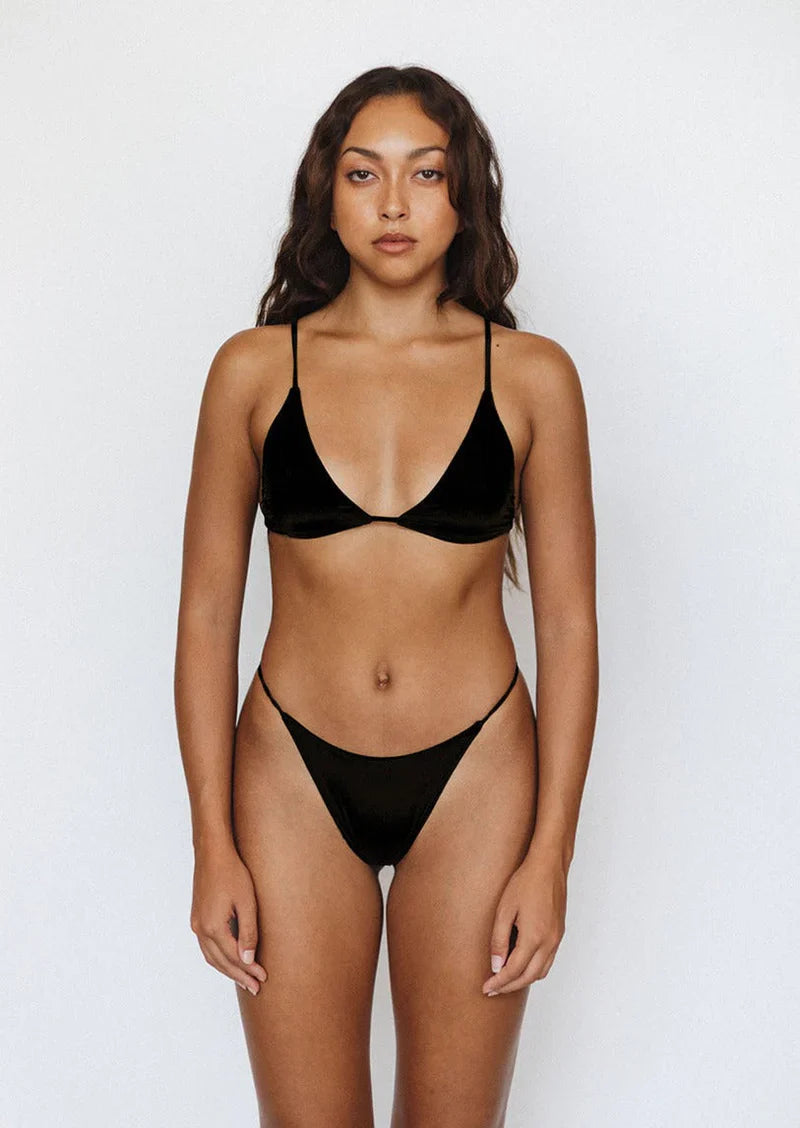 String Top | Black Ribbed