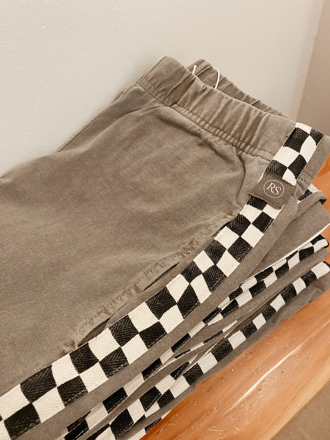 Slater Pant l Checkerboard Olive