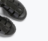 Darya Lug Sole Fisherman l Black Calf