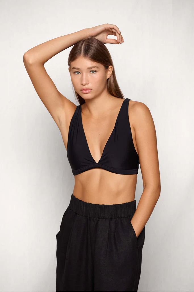 Giada V Neck Top l Nior