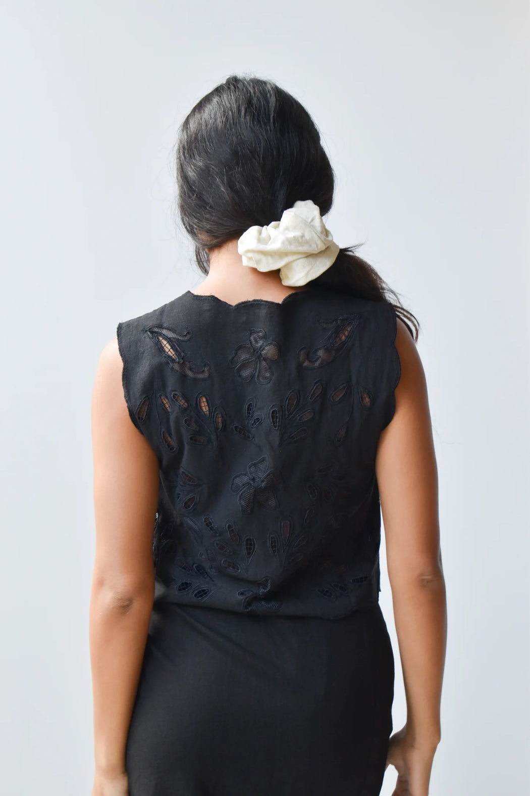 Flower Lace Vest | Black
