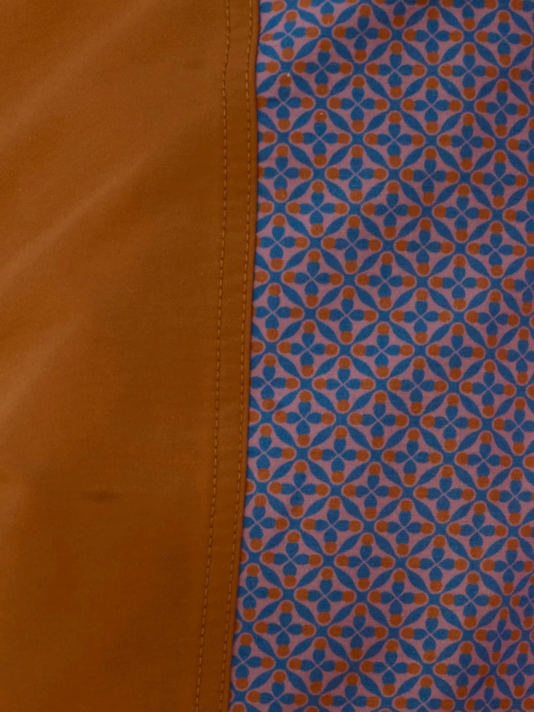 Panel Trunks l Orange Earth Tile