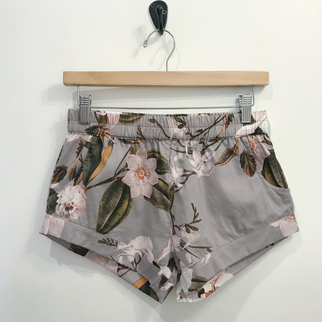 Stevie Short | Violet Floral