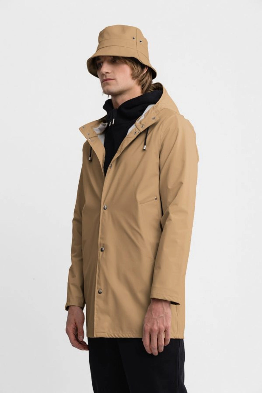 Stockholm LW Raincoat | Sand