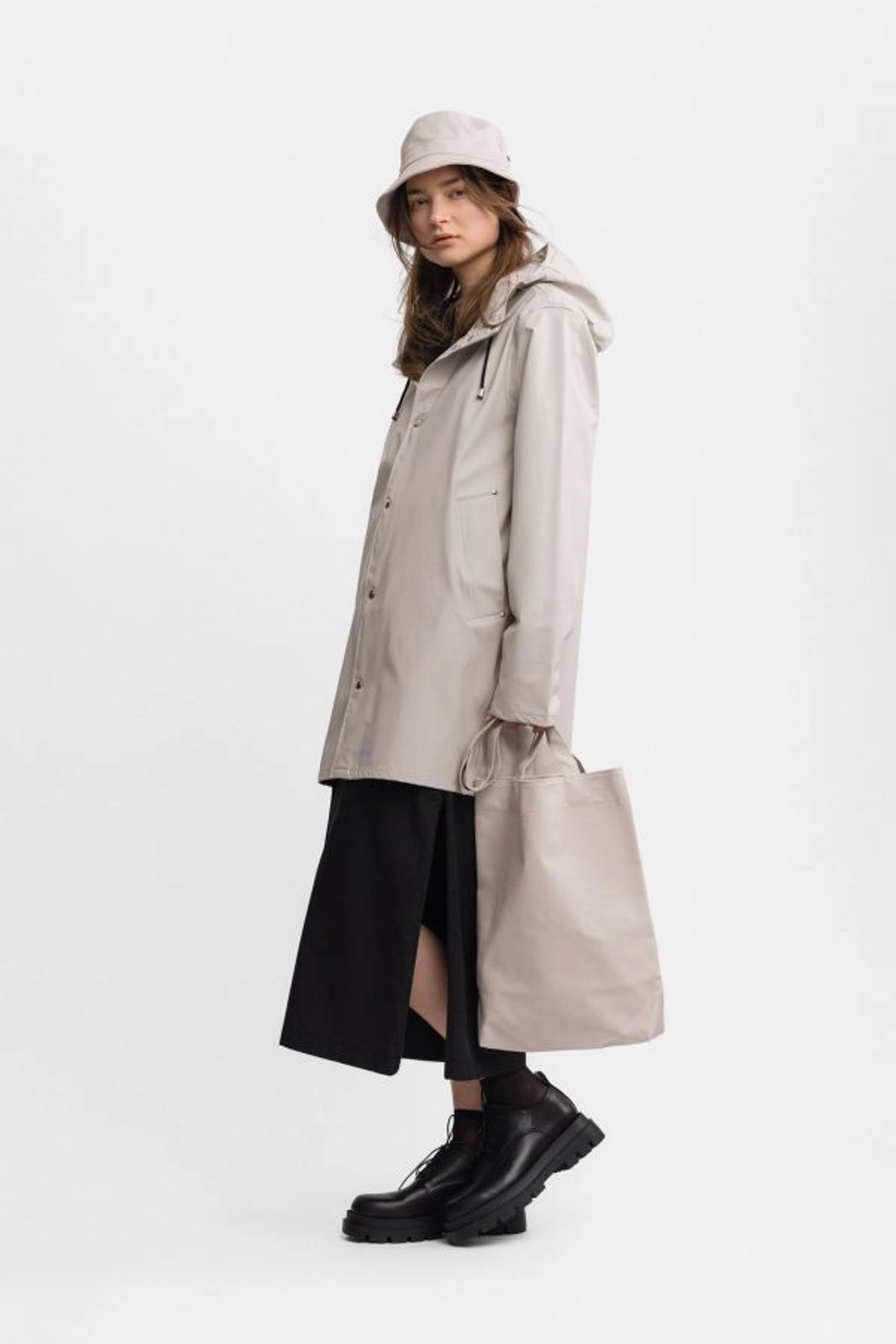 Stockholm LW Raincoat | Light Sand