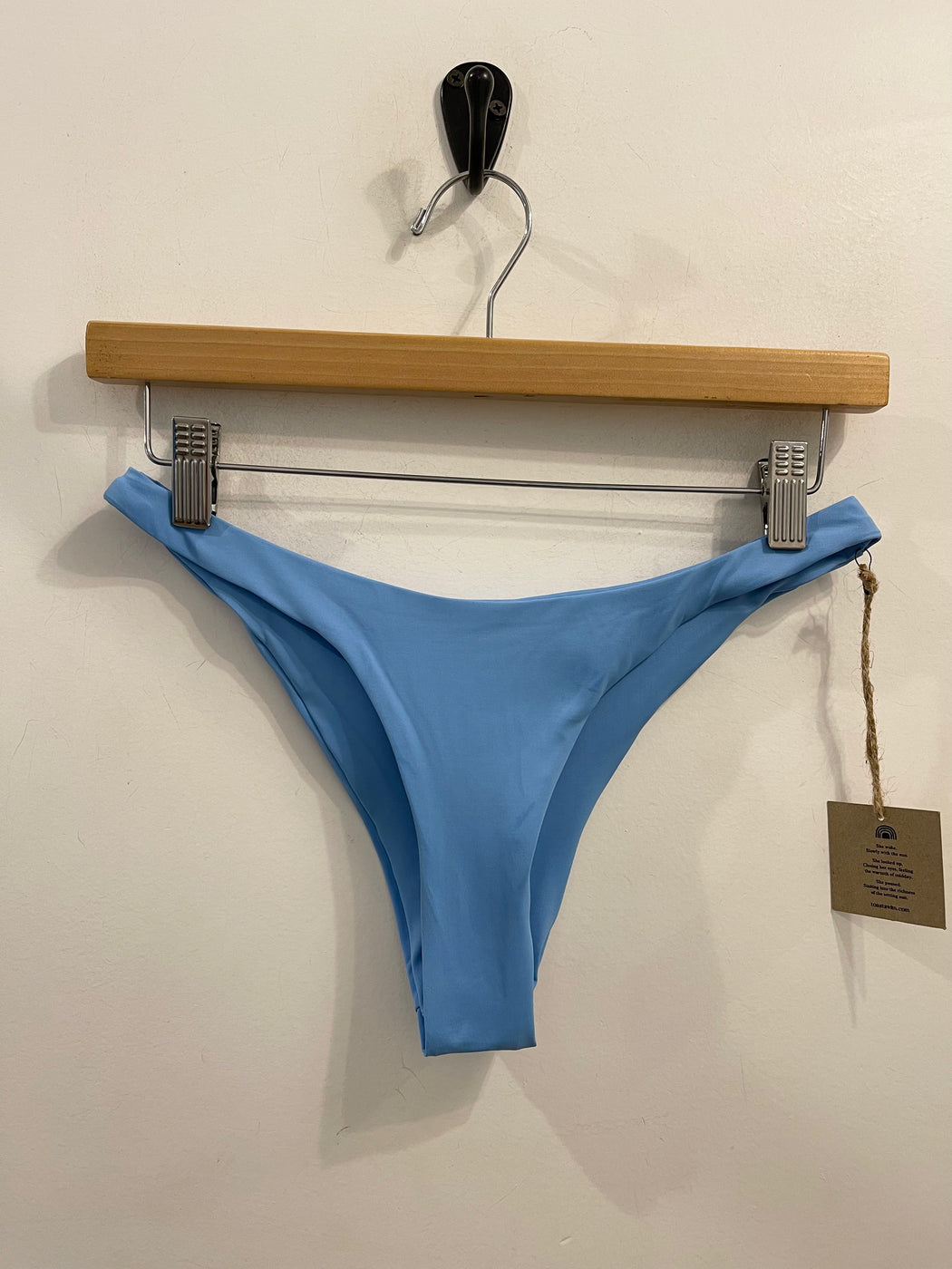 Signature High Hip Bottom | Sky