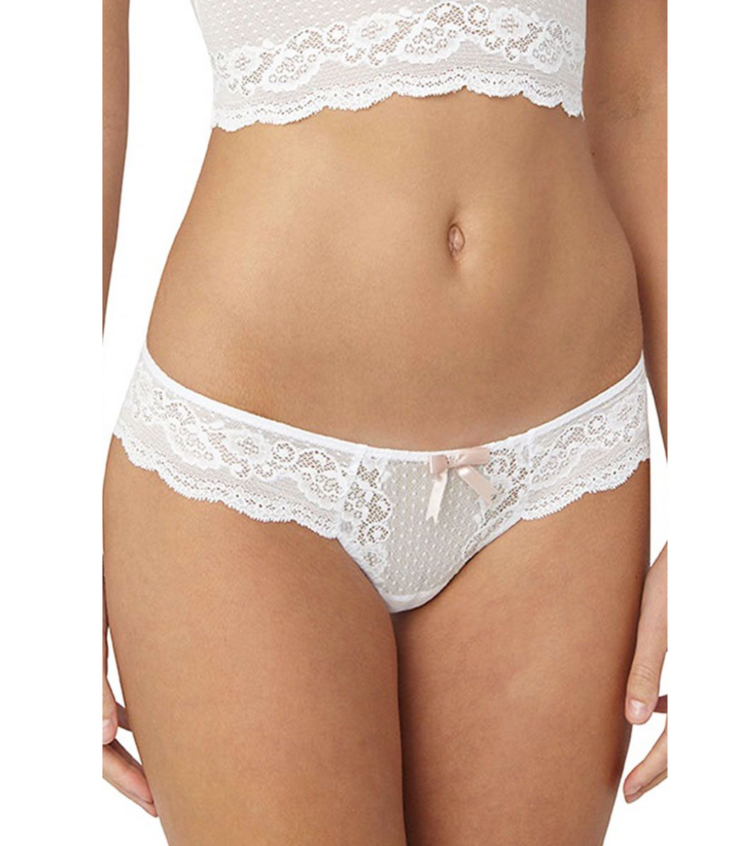 Anouk Thong | White