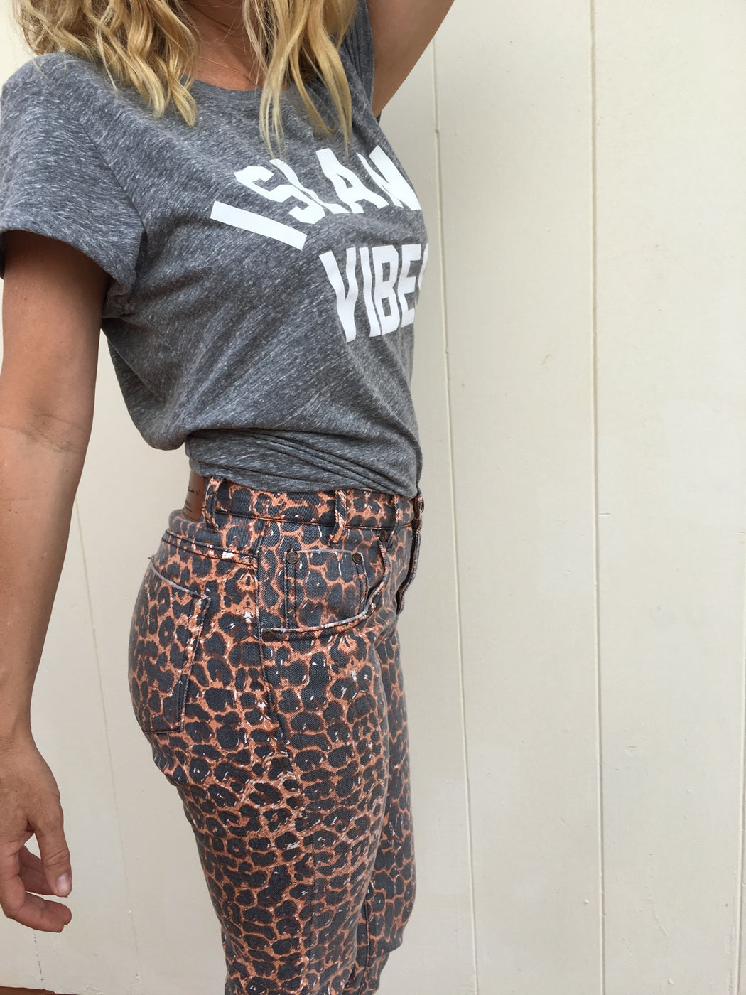 Island Vibes Tee