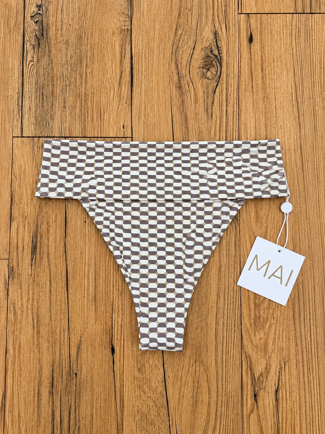 Ella Bottom | Harvest Dot