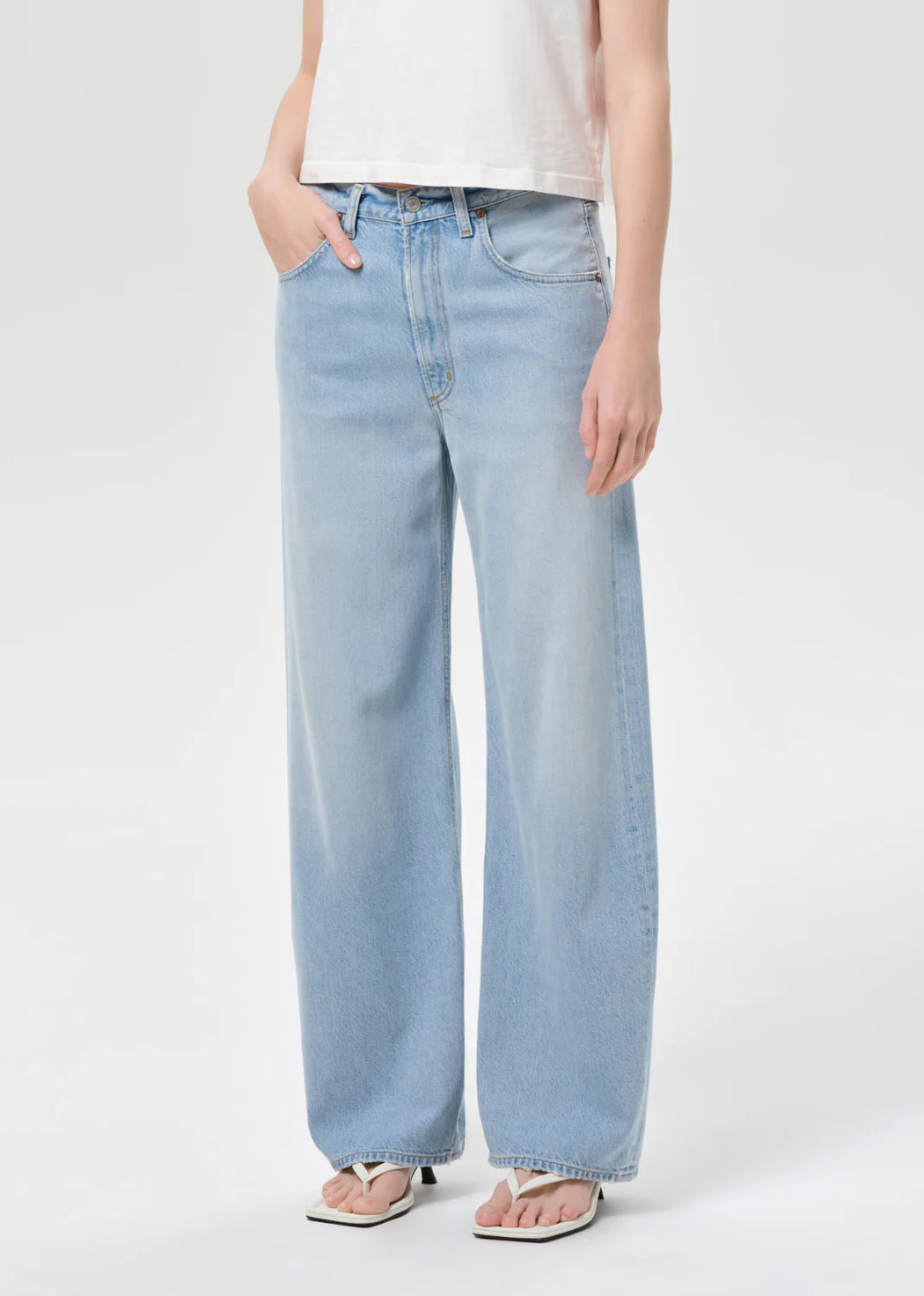 Low Curve Jean | Memory