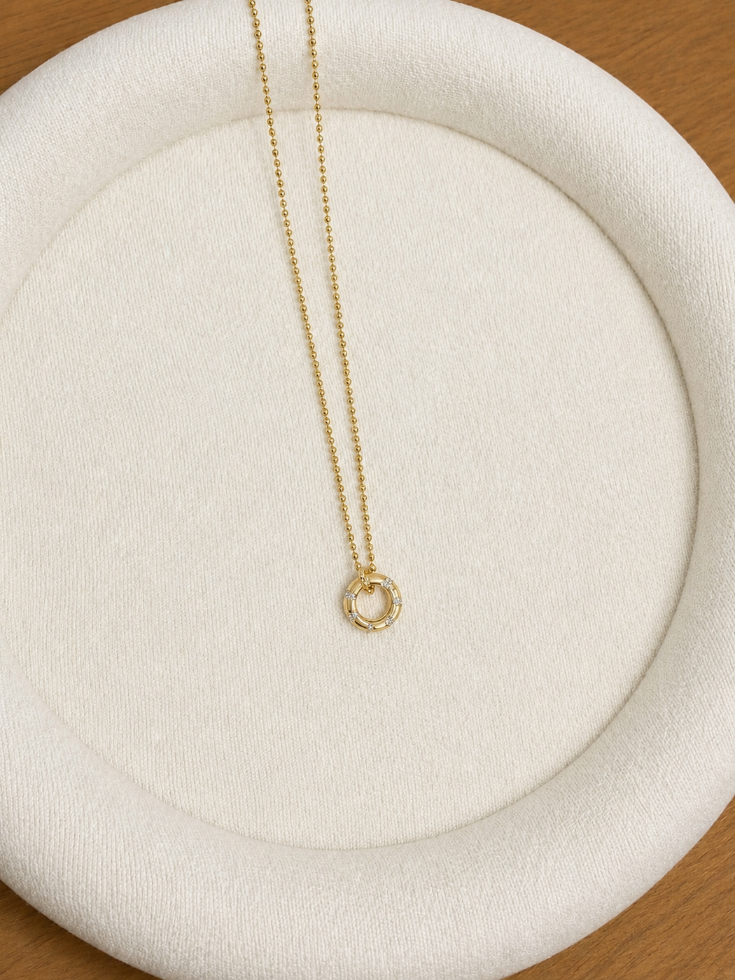 Channel Set Diamond & Gold Stripe Glider