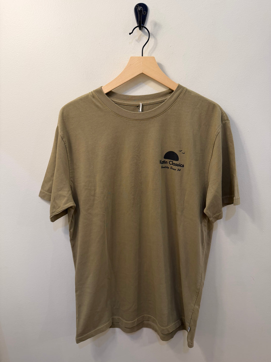 Auana Tee | Covert Green