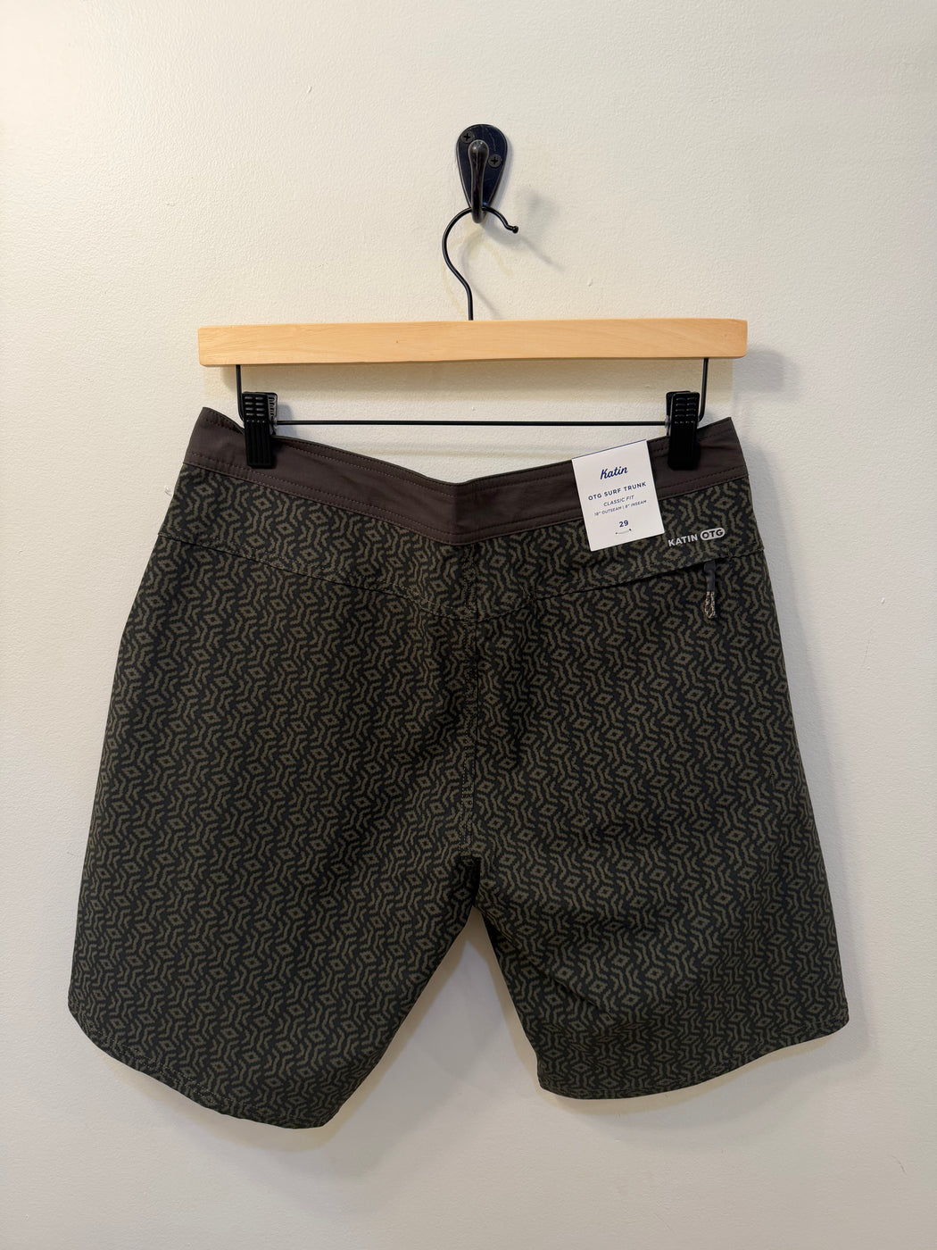 OTG Villager Trunk | Black