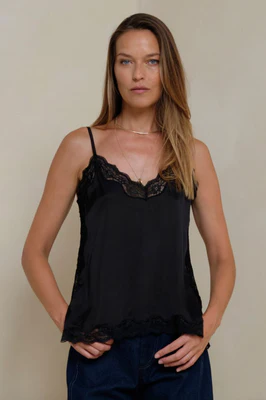 Bobbi Lace Top | Black