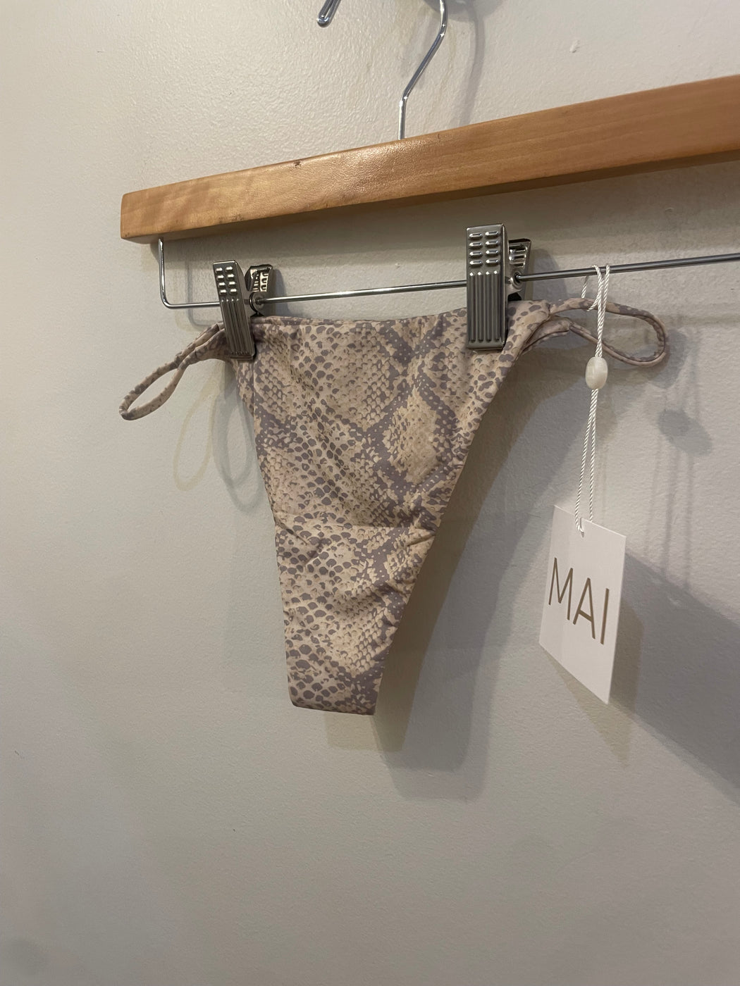 String Bottom | Python
