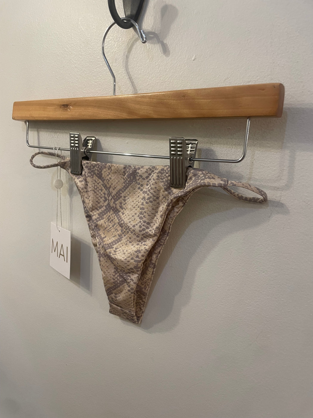 String Bottom | Python