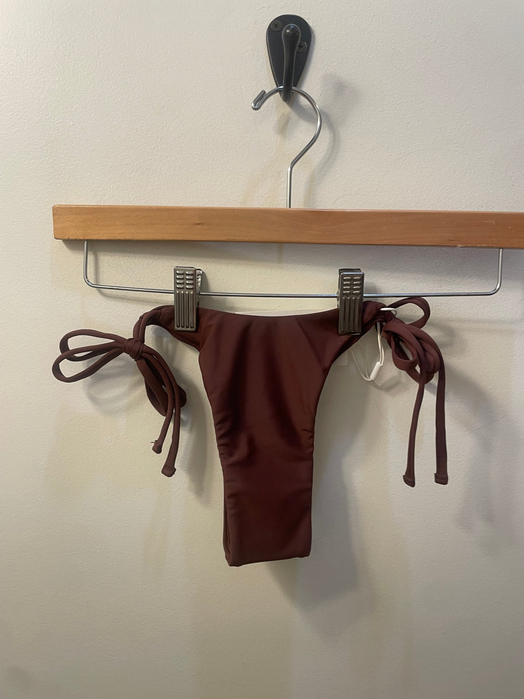 Skye Bottom | Anemone