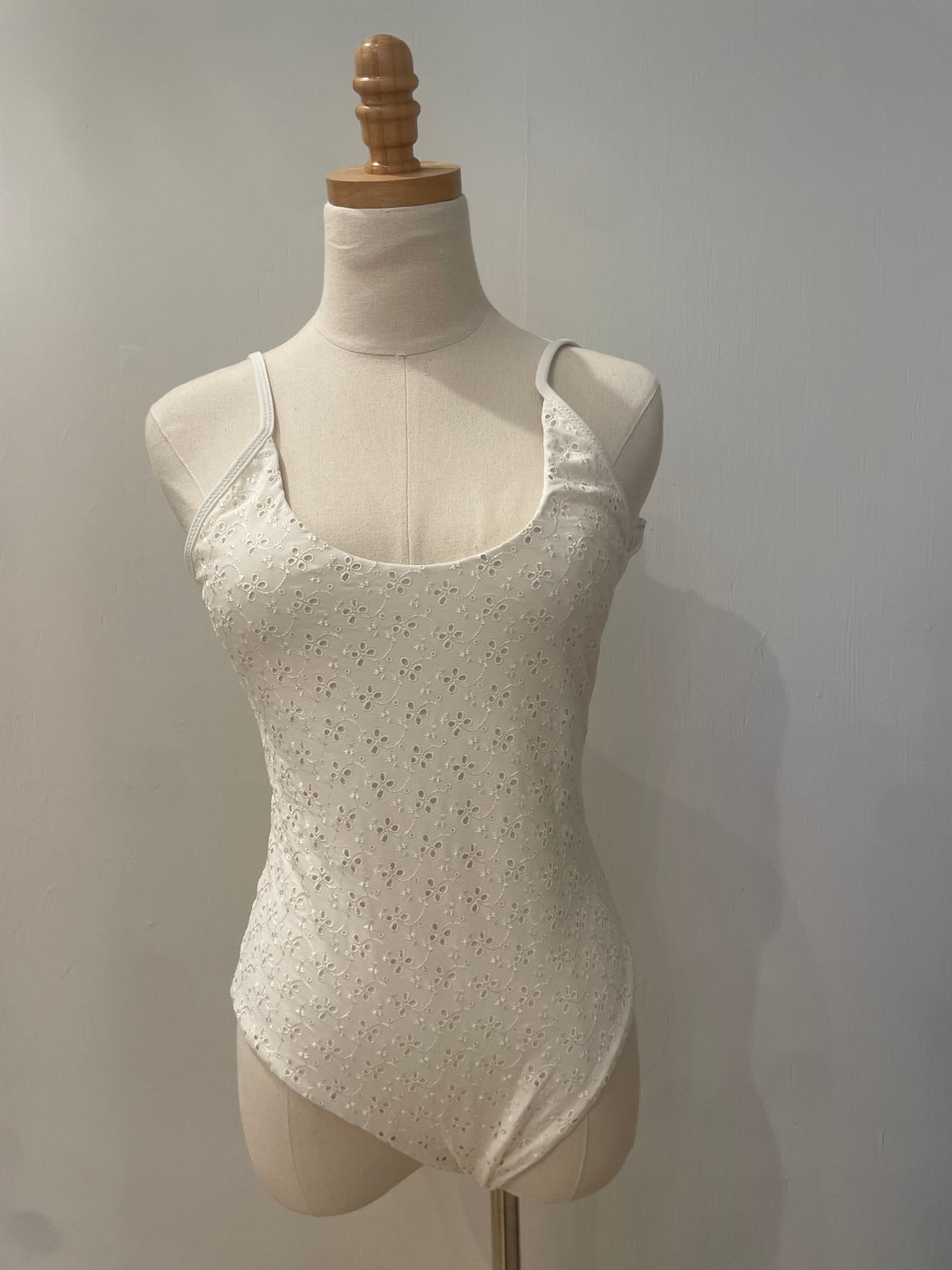 Portia One Piece | Eyelet