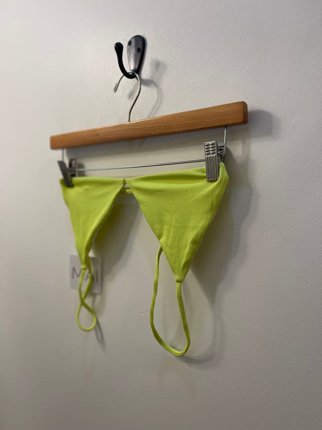 EXCLUSIVE String Top | Neon Rib