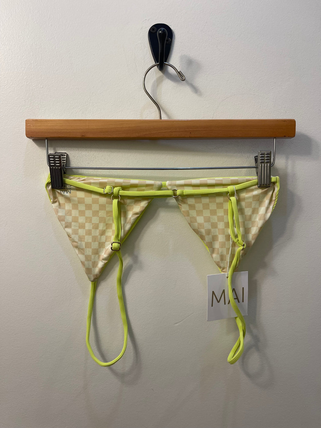 EXCLUSIVE String Top | Neon Rib