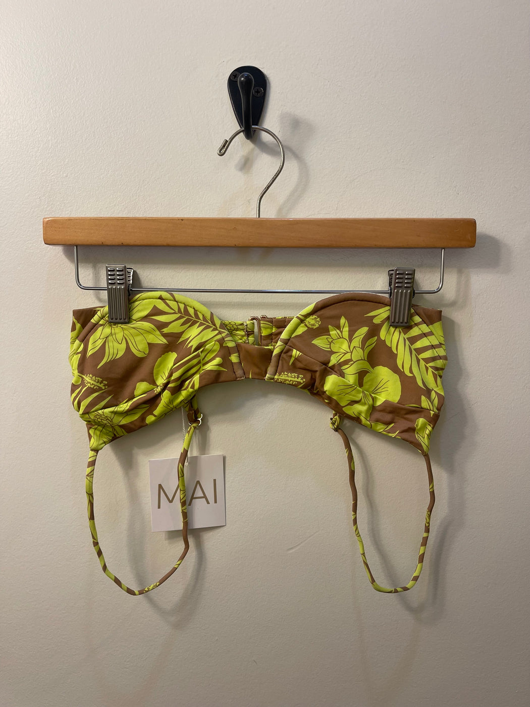 EXCLUSIVE Costa Top | Neon Floral