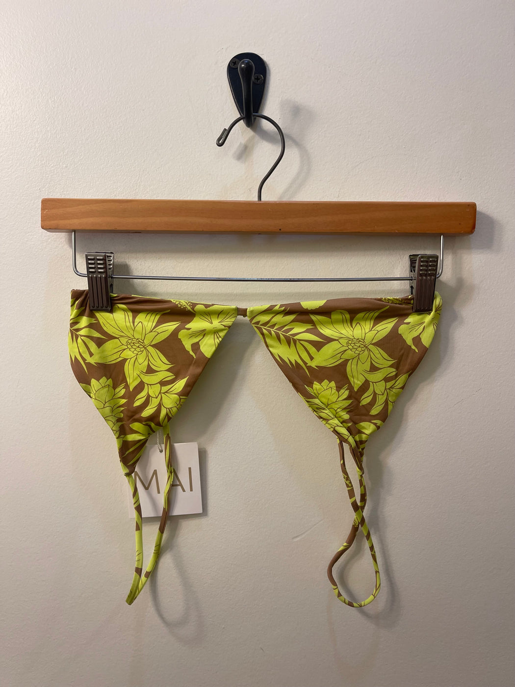 EXCLUSIVE String Top | Neon Floral