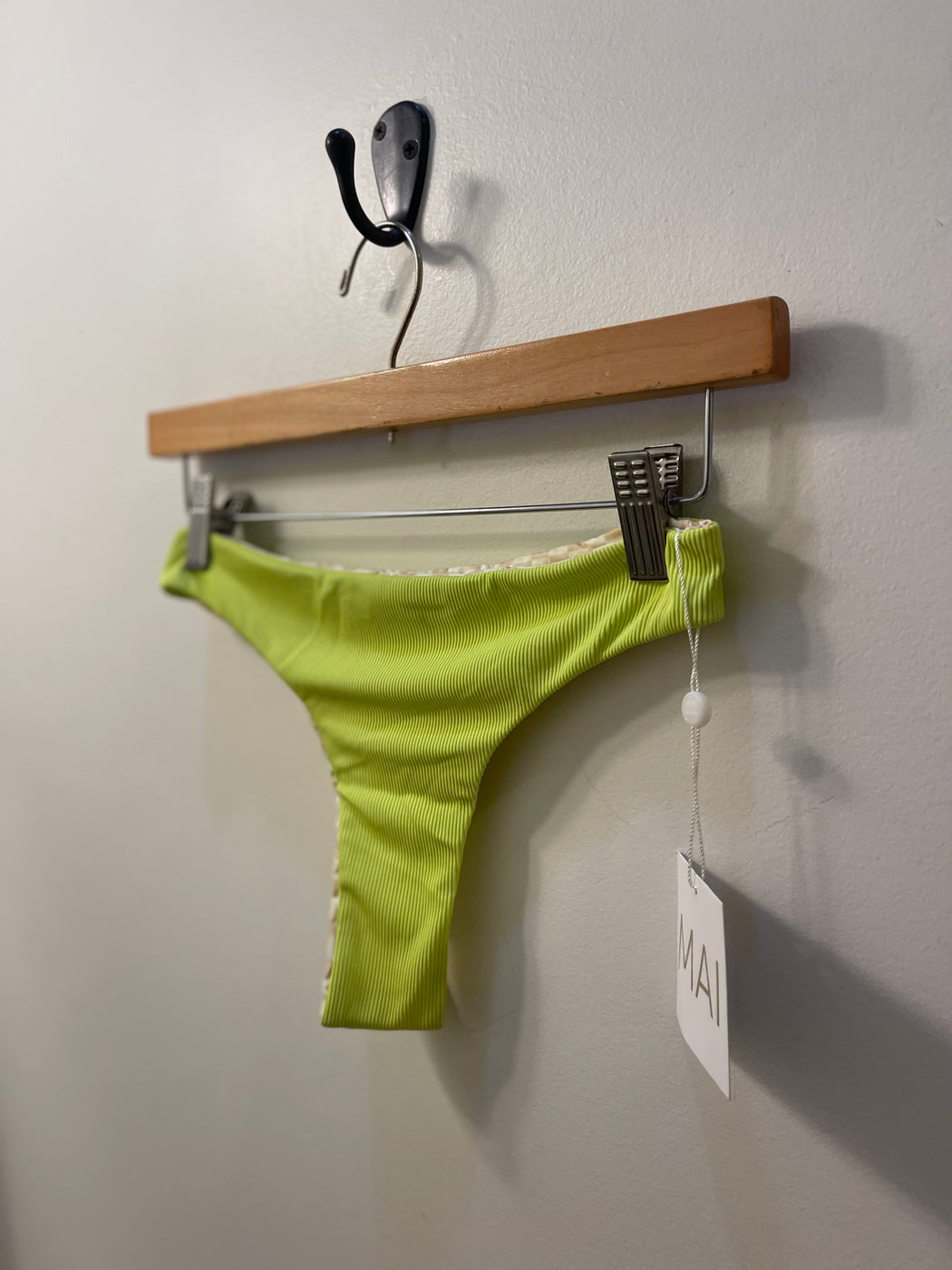 EXCLUSIVE High Hip Bottom | Neon Rib