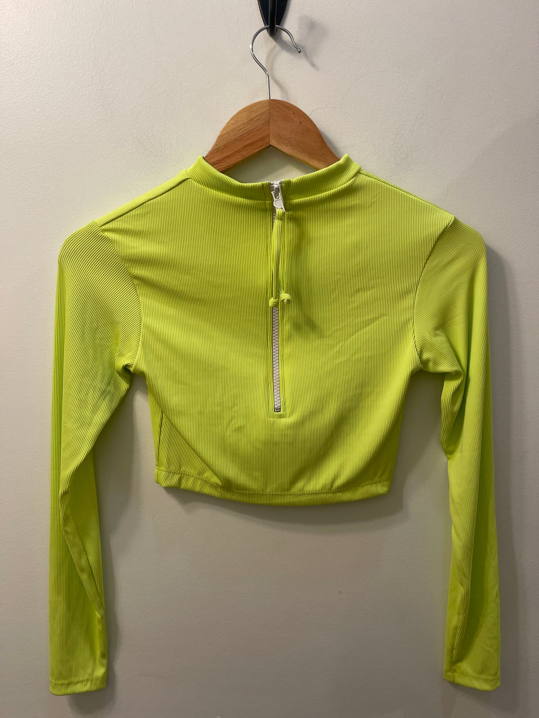 EXCLUSIVE Cropped Rash Guard | Neon Rib