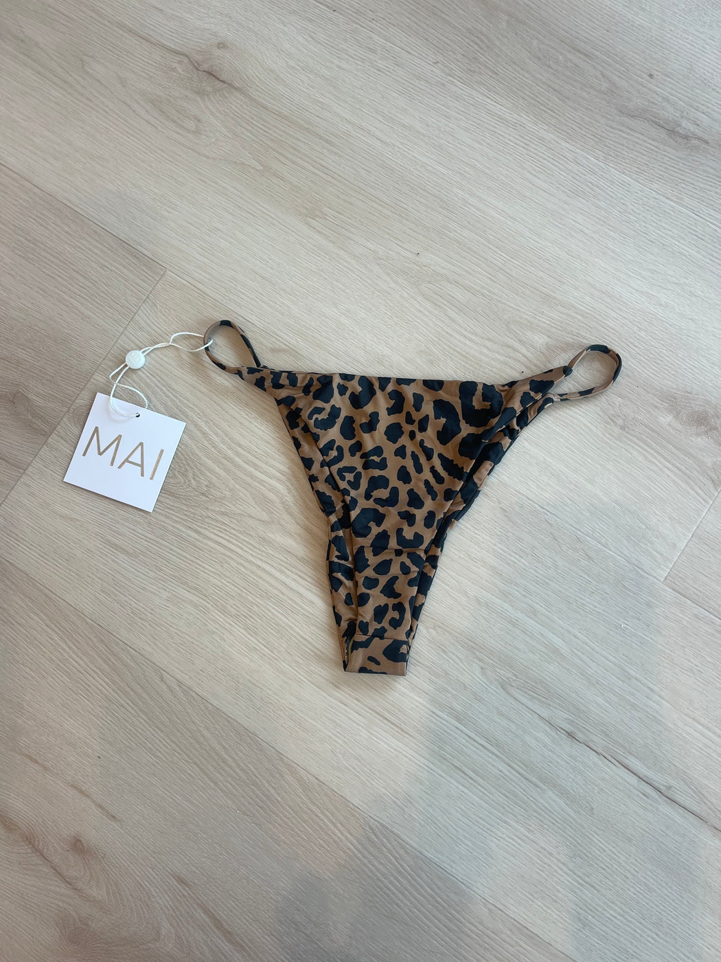 EXCLUSIVE String Bottom | Grande Animal