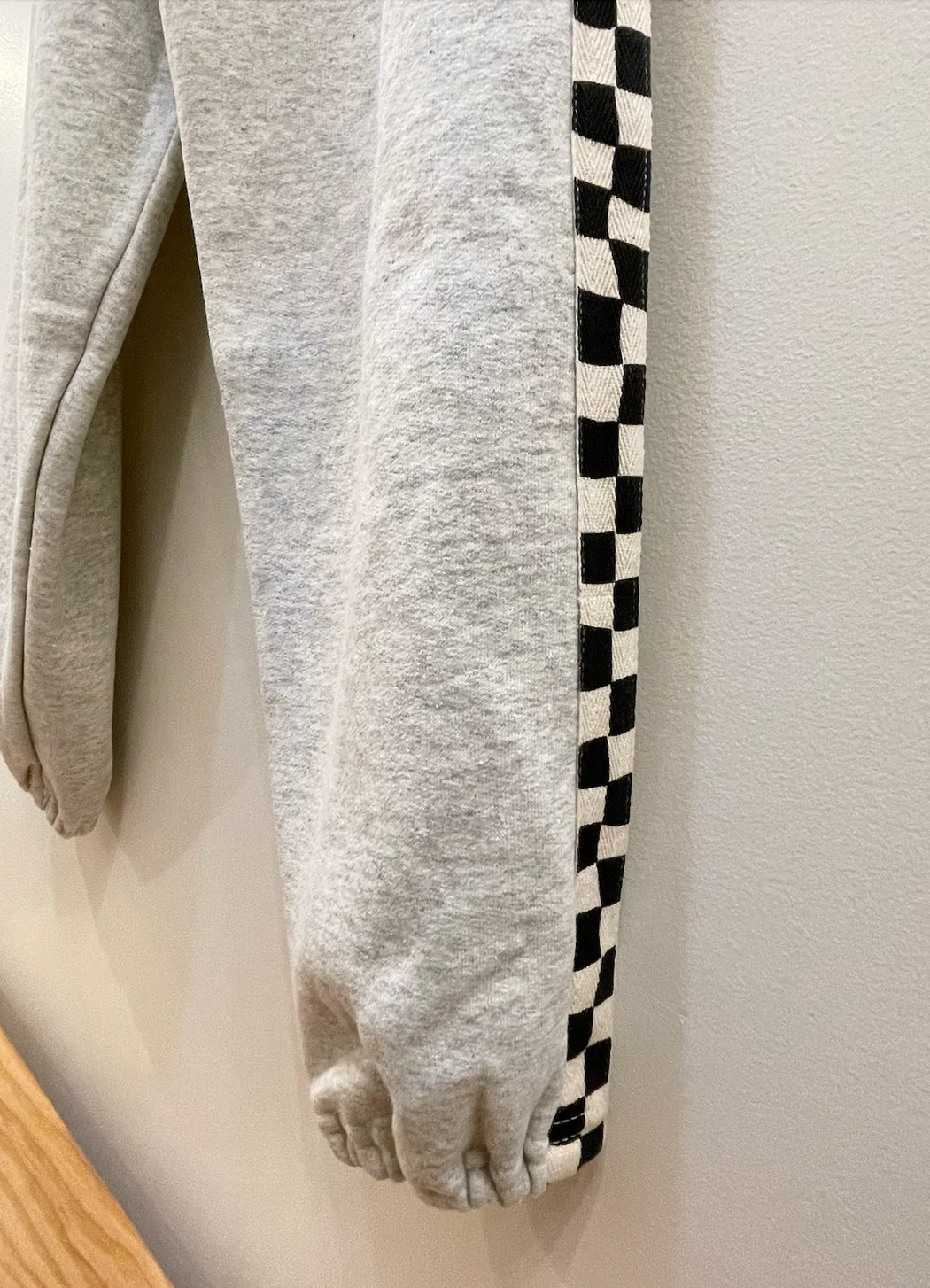 Studio Sweatpant | Checkered Cream