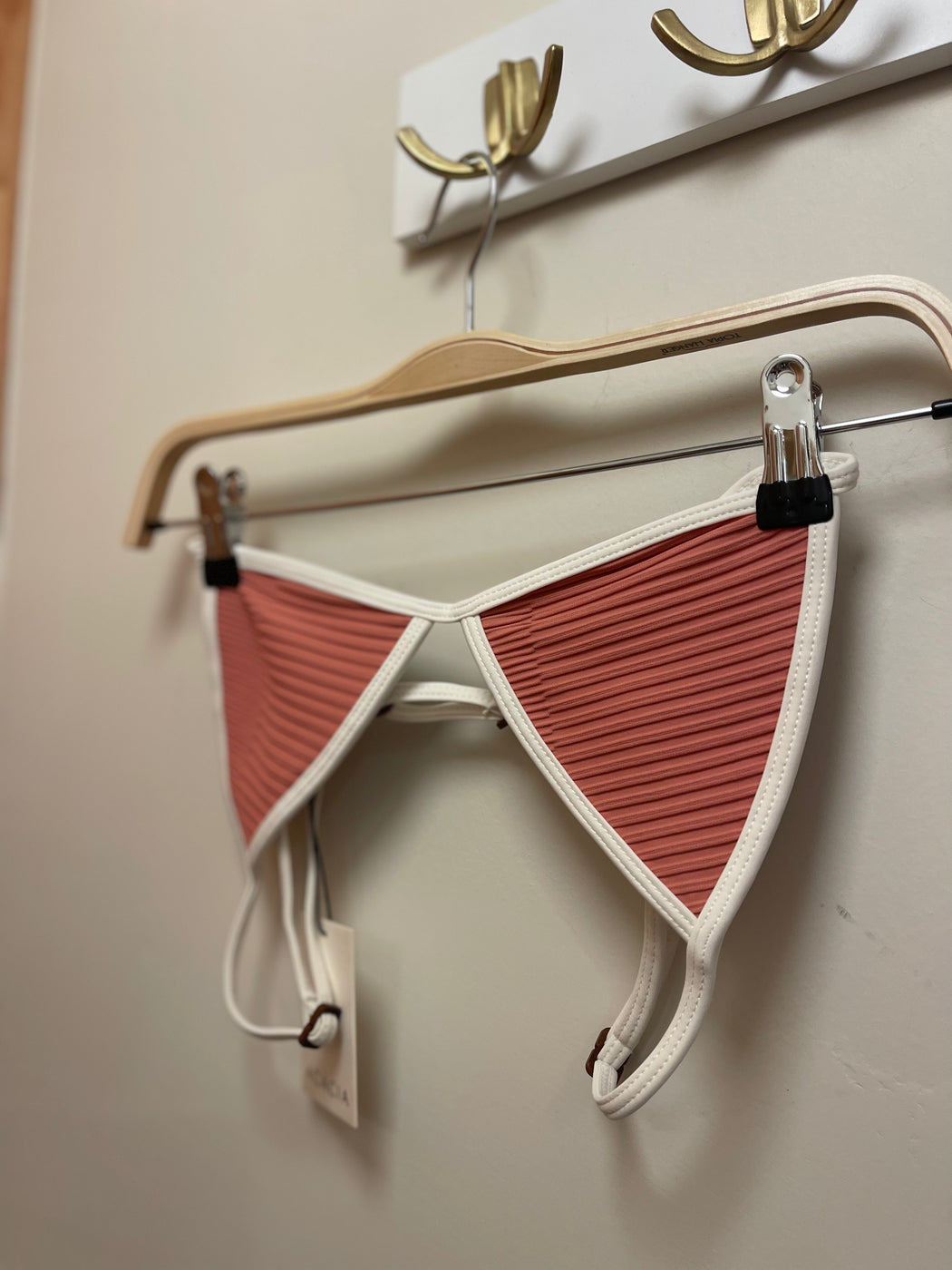 Baja Dual Ribbed Piped Top | Lychee