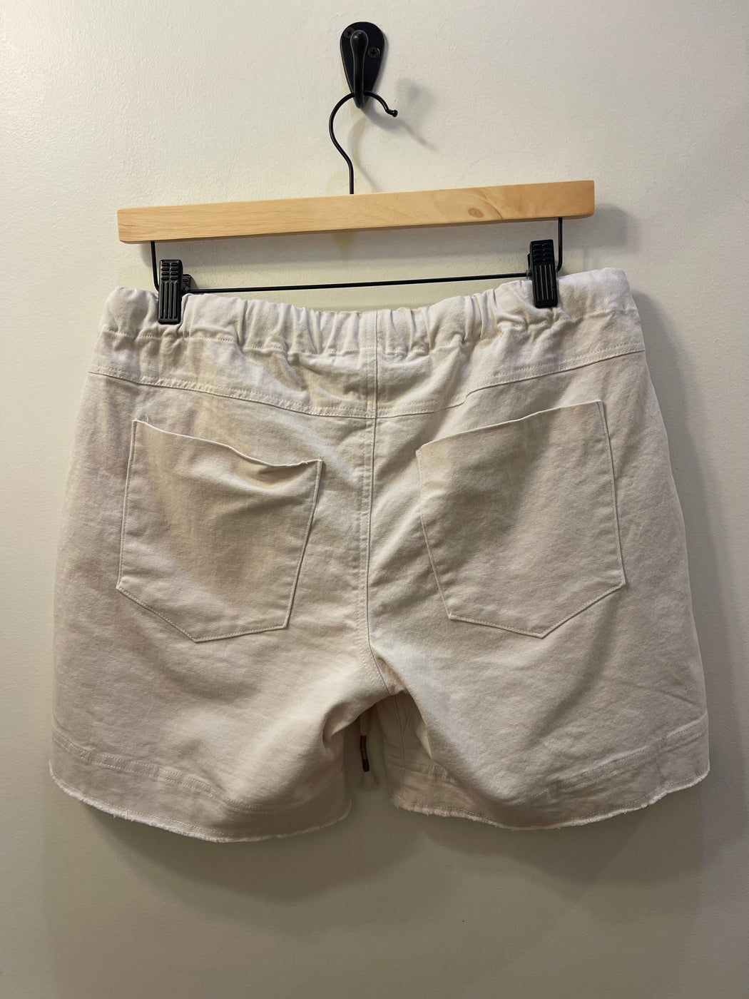 Gwen Boyfriend Short | Cream