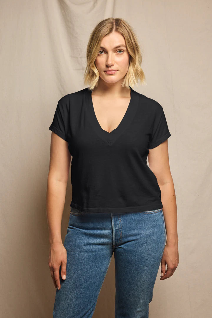 Alanis V Neck Tee | True Black