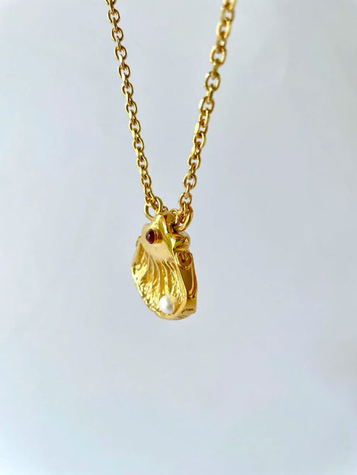 My Secret Shell with Garnet