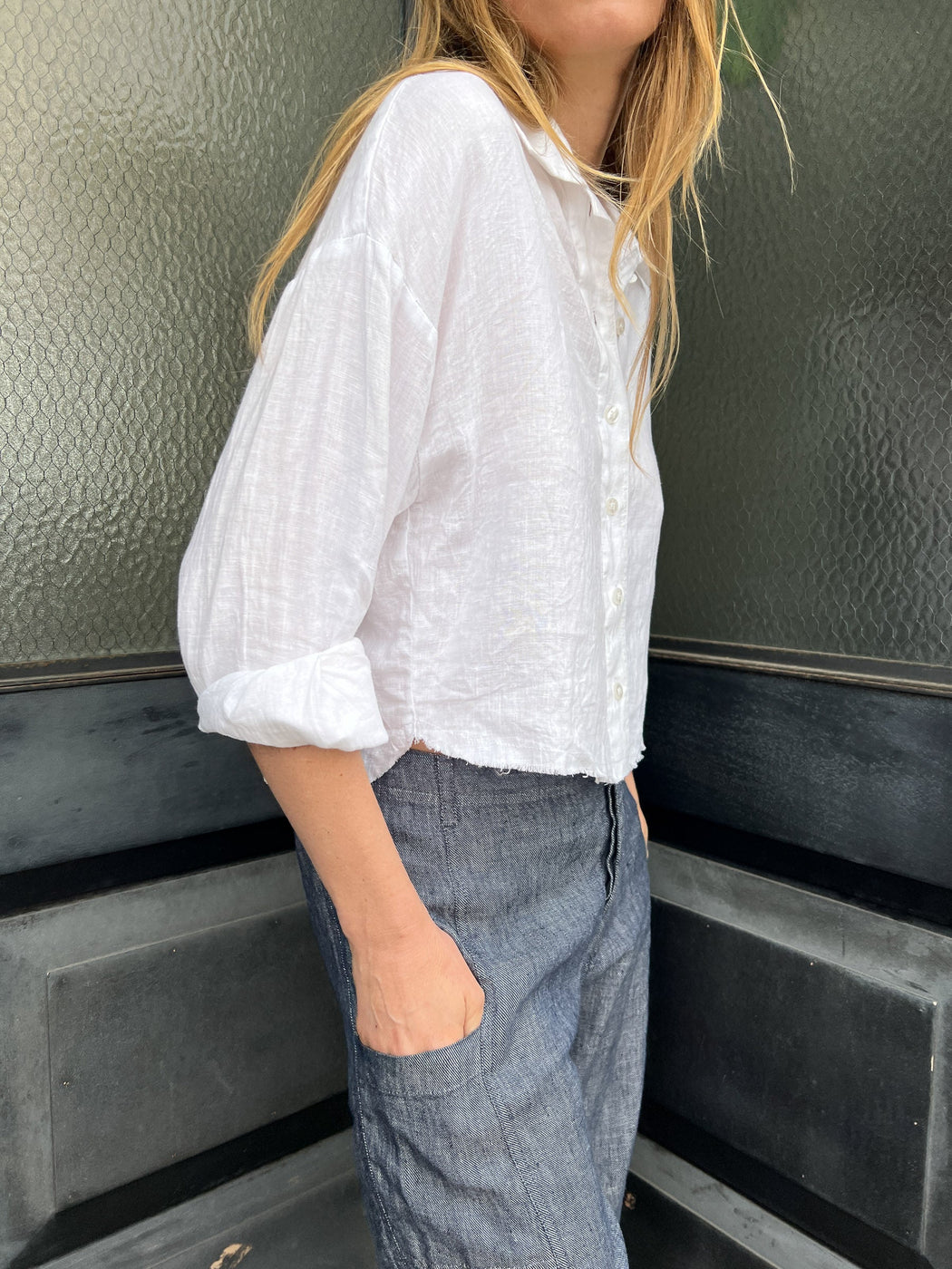 Esme Crop Shirt in French Linen | White