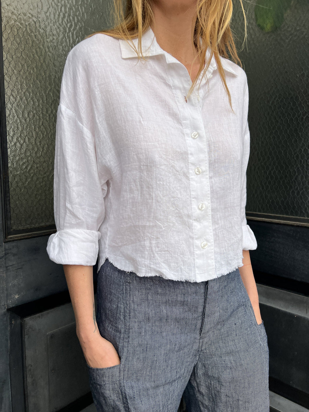 Esme Crop Shirt in French Linen | White