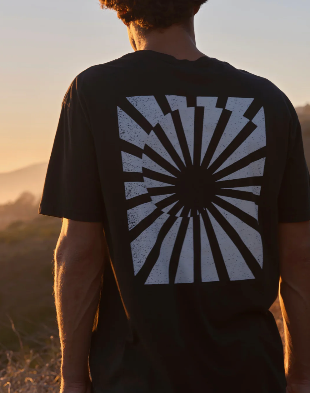 Refraction Tee | Faded Black