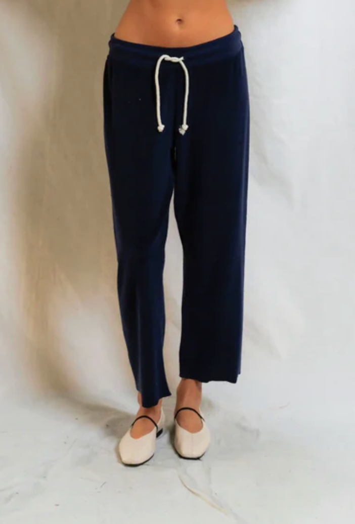 Eliana Loop Capri Pant | Navy