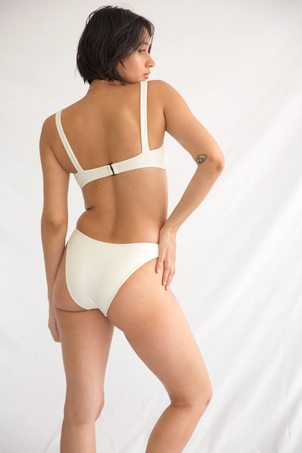 Curve Brief | Crema